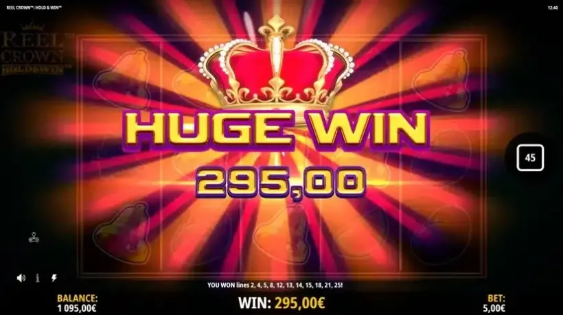 Reel Crown: Hold & Win slot screenshot 